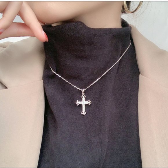 Certified 1ct. t.w. Moissanite Diamond Cross Pendant Necklace NEW - Picture 3 of 11